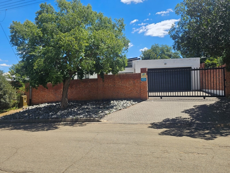 3 Bedroom Property for Sale in Bayswater Free State